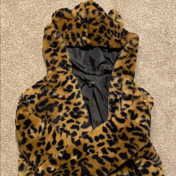 wild fable Jackets & Blazers - Leopard print faux fur coat